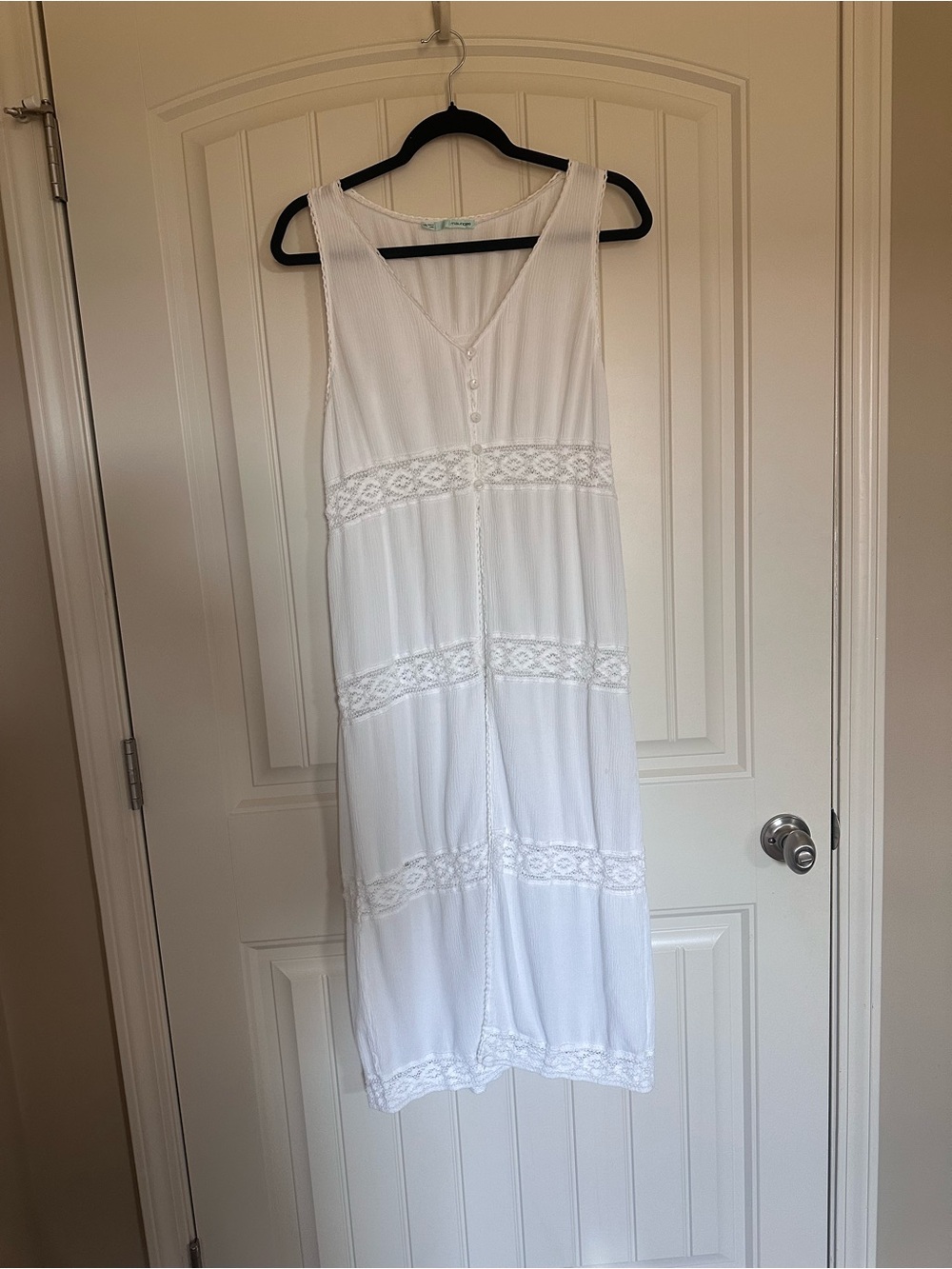 Maurices White Sleeveless Midi Cardigan with Lace Panels